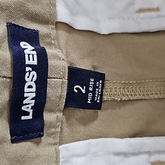 Lands End Women's Shorts Size 2 - Picture 3 of 4